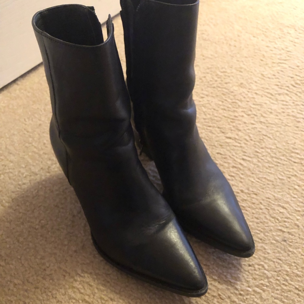Black Boot Leather Heel size 7